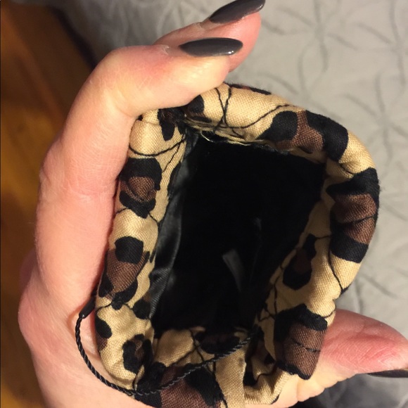 Vera Bradley sunglass sleeve. - Picture 2 of 4